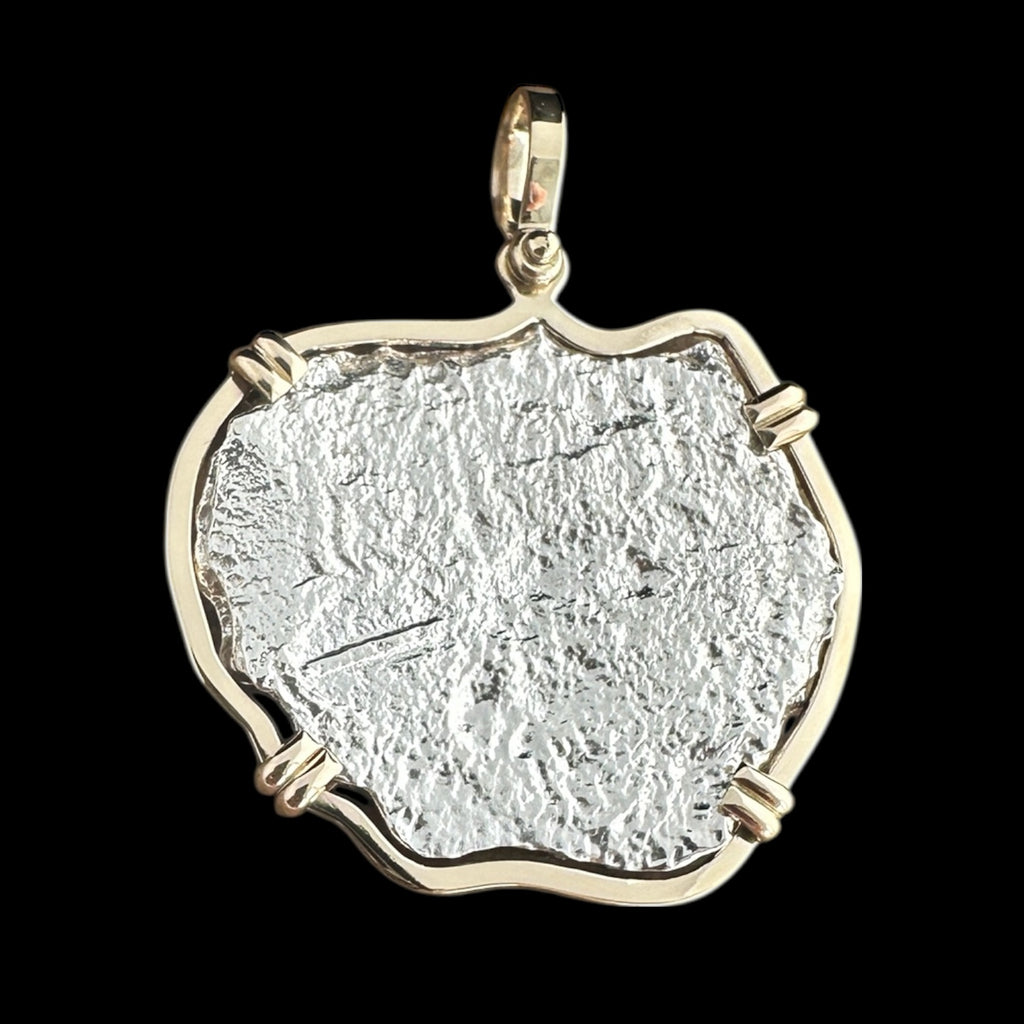 Atocha Shipwreck Coin Pendant in 14k, Grade 4, 8 Reales #85A-166003