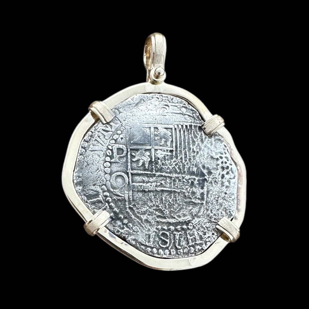 Atocha_Shipwreck_Coin_Pendant_in_14K_Grade_1_8_Reales_85A-V644