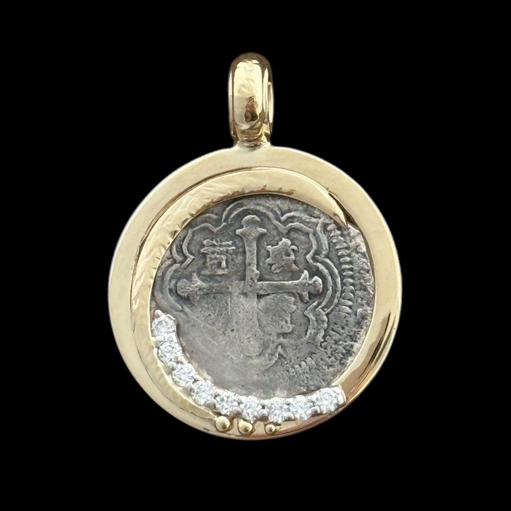 Authentic Atocha Grade 1, 2 Reales in 14k gold setting with 0.27 CT Diamonds, Rare Mint and Denomination #95A-0493