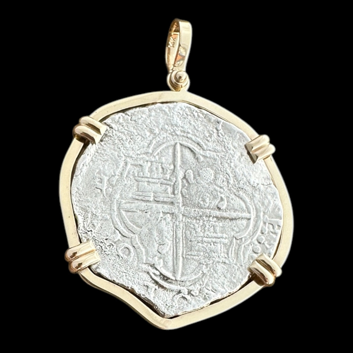 Atocha Shipwreck Coin Pendant in 14K Gold, Grade 1, 8 Reales #85A-1803 ...